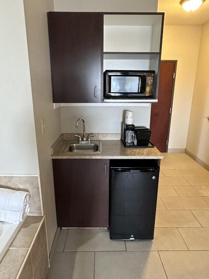 La Quinta By Wyndham Oklahoma City -Yukon Extérieur photo